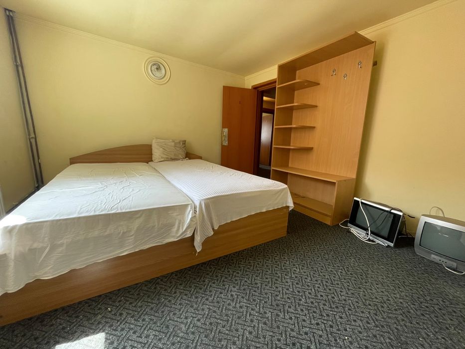 Proprietar vand casa / pensiune cu 12 camere in statiunea Rânca