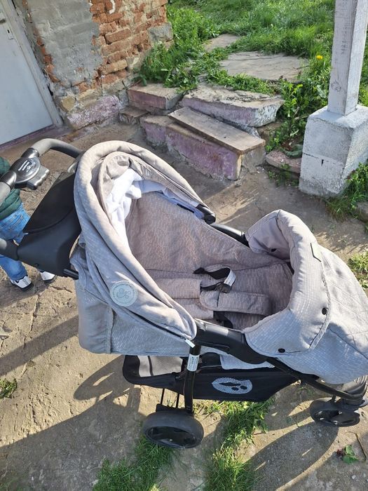 количка за бебе...