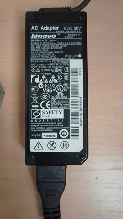 Адаптер за ЛЕНОВО