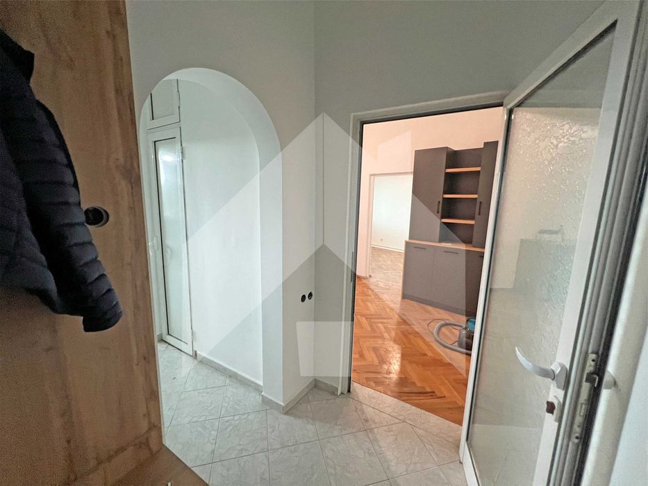 Продава се Двустаен апартамент в Нови пазар - 60 кв.м за 935 €/кв.м - Снимка #14