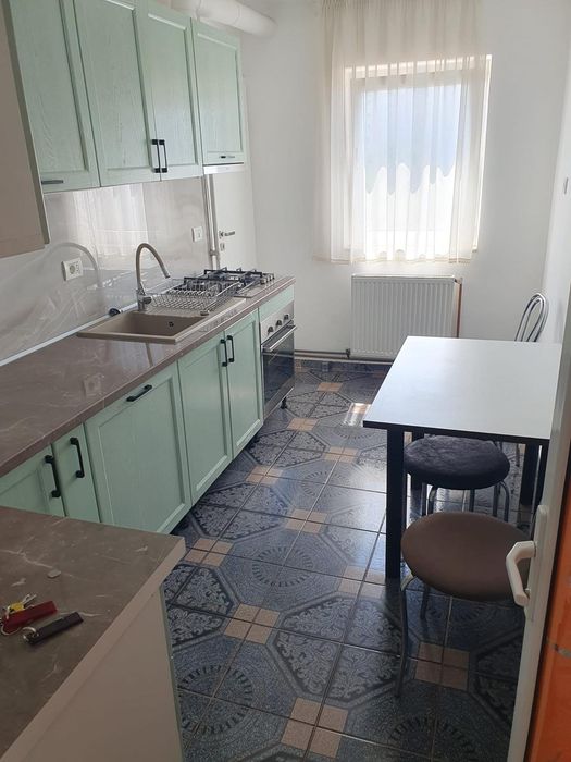 Apartament 2 camere decomandat, renovat – Str. Codrii Cosminului, Tractorul