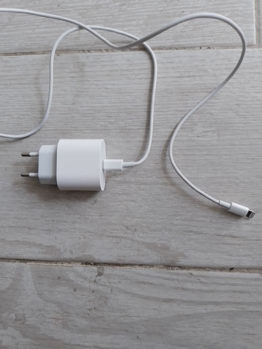 Încărcător pentru Iphone,nou