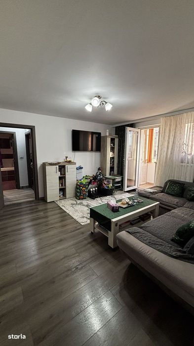 Apartament renovat cu 2 camere de vânzare in Sebeș