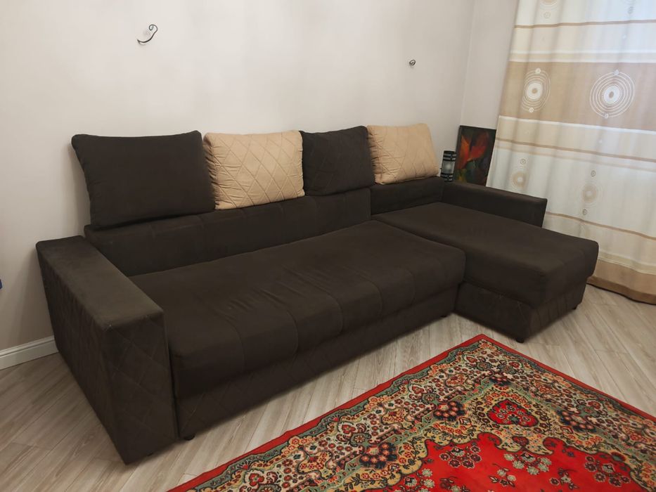 Продам диван в отличном состоянии
