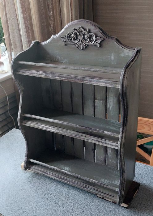 Полка в стиле прованс