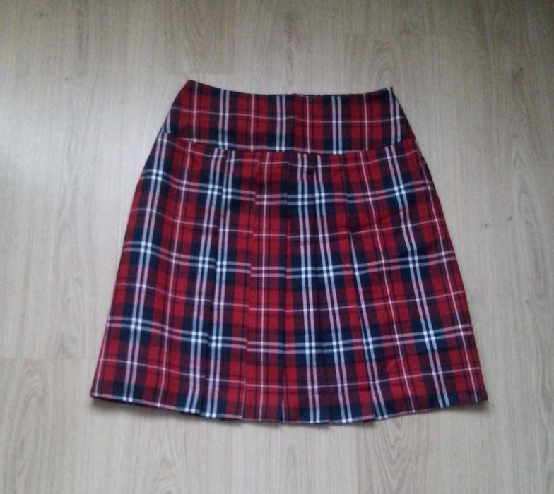 Новая. Юбка школьная для девочки раз. 40-44