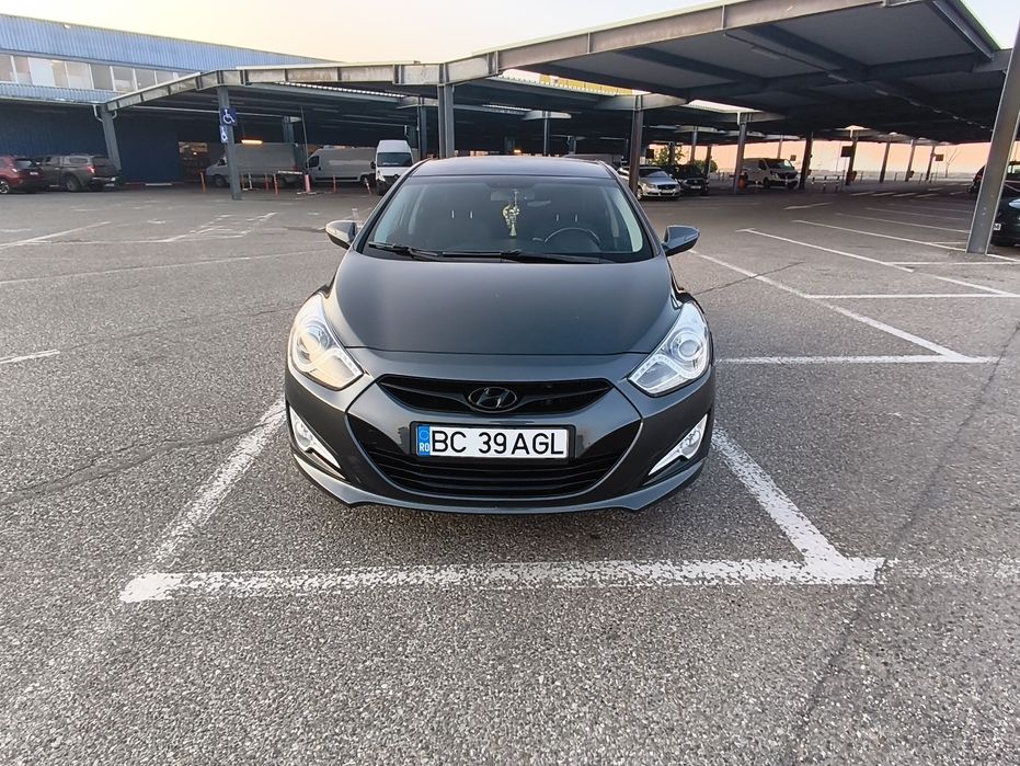 Vând Hyundai i40