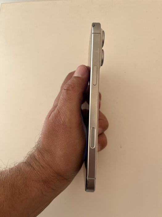Iphone 16pro max 512GB 93% bat
