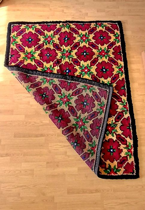 Продавам цветен китеник