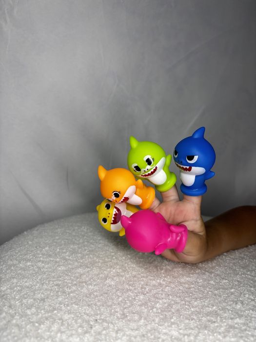 Развивающие игрушки для детей Бэби Шарк