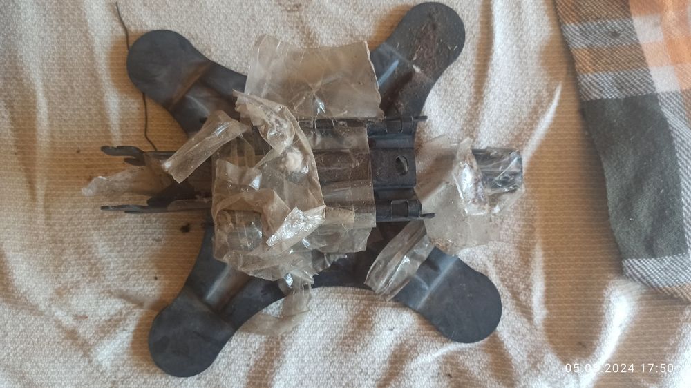 Продам кронштейндер для телевизора.