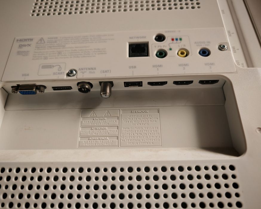 Телевизор Philips Ambilight TV

Phi