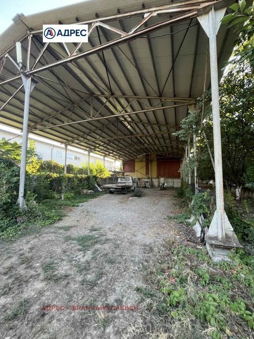 Продава се Парцел в Плевен, Индустриална зона - 698 кв.м за 258 €/кв.м - Снимка #1
