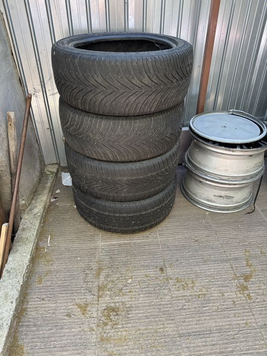 Vand cauciucuri 245/45 R18