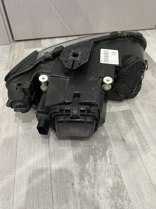 Фар за Аudi A3 8p