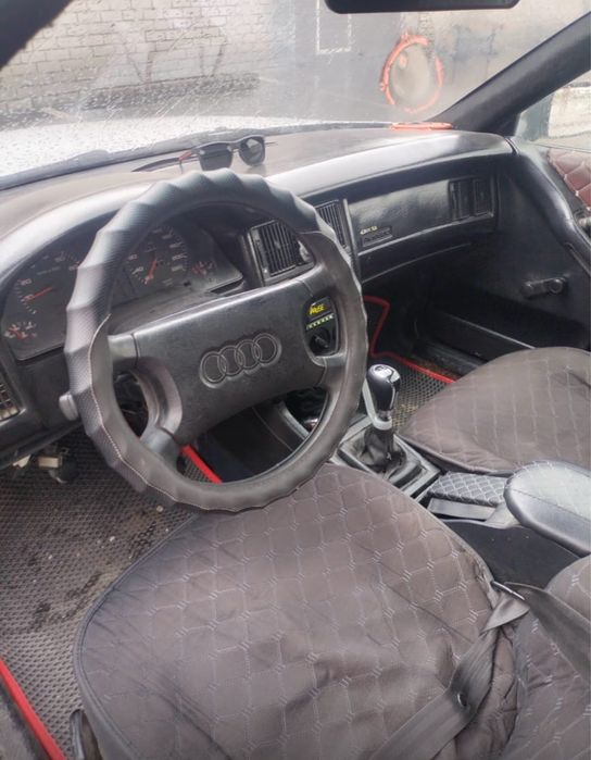 Продам машину Audi б4