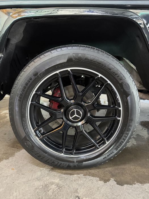 Diska Mersedes AMG R20 diska