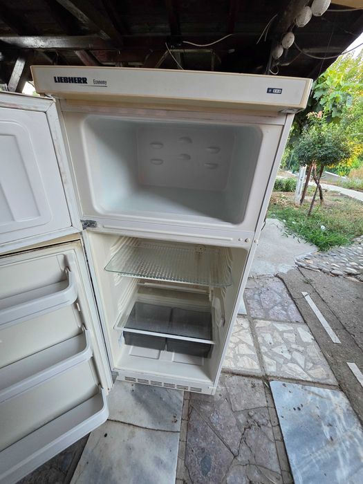Хладилник Либхер/Liebher горен фризер