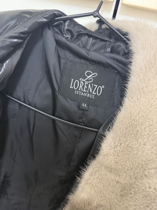 Продаю демесезон.лазерную куртку