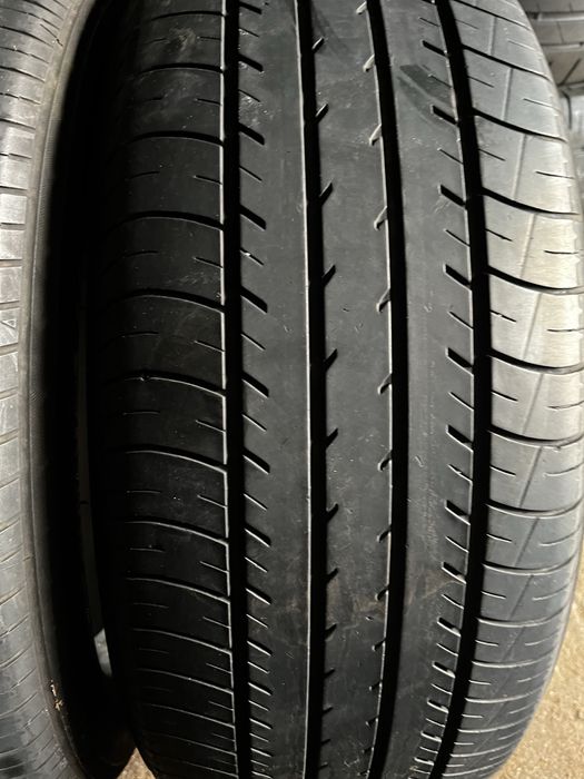 Два баллона – 215 / 55 / 17