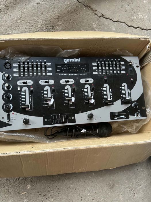 De vanzare Sistem Audio