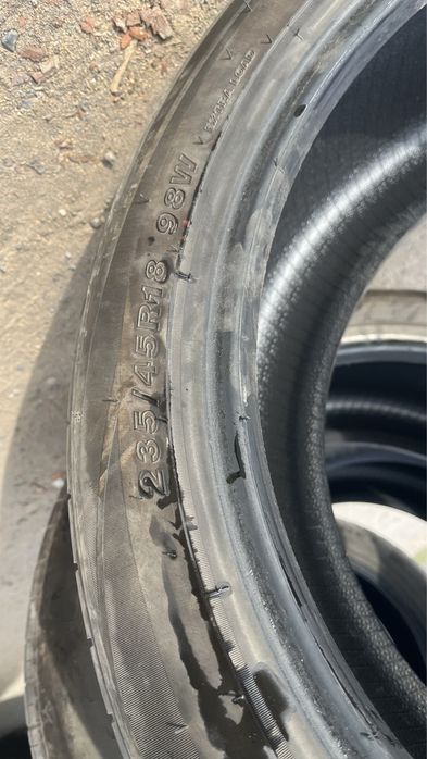 Шины летние 235/45/18