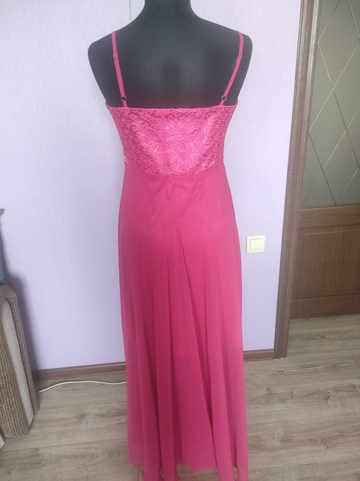 Продам платье в идеальном состоянии