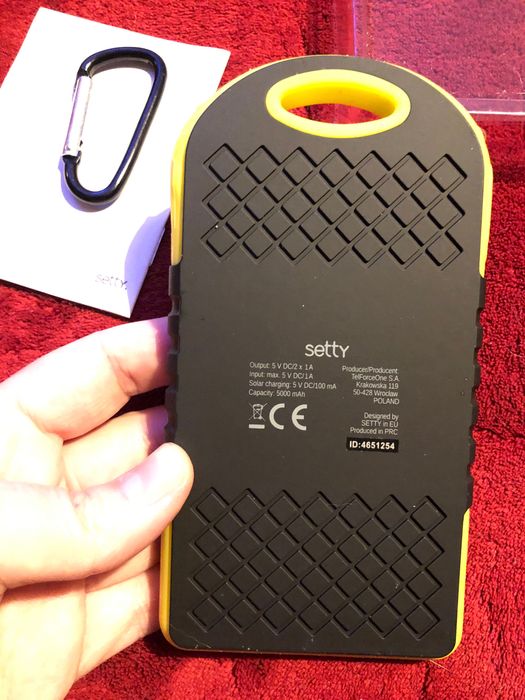 Соларна преносима батерия vivacom