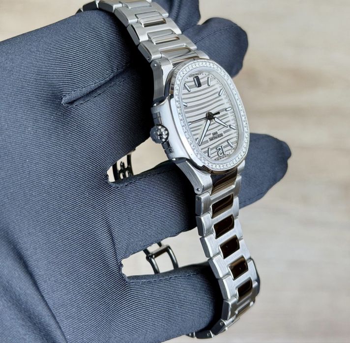 Patek Philippe — стиль Nautilus