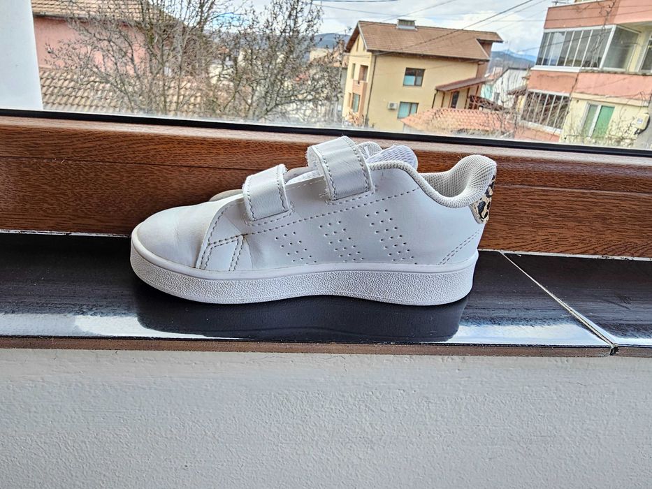 Маркови обувки за момичета