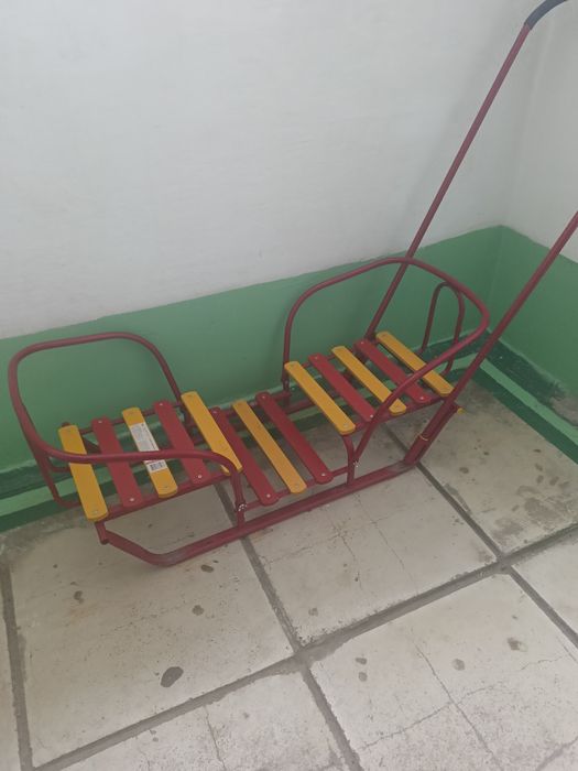 Продаются    санки