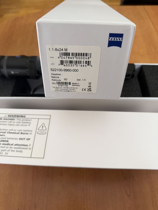 Zeiss V8  1,1-8x24M, nu Swarovski, Leica