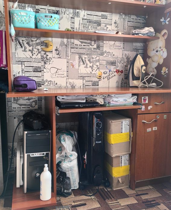 Продам компьютерный стол