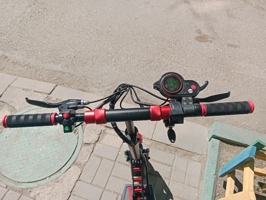Продам Электросамокат