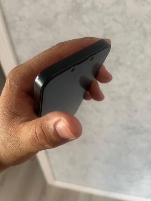 обменяю iPhone 13 на 128 ГБ. На вариант выше