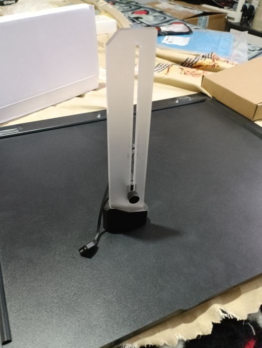 Suport gpu reglabil rgb cu bază magnetică din cauciuc