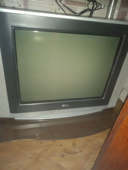 Продам телевизор