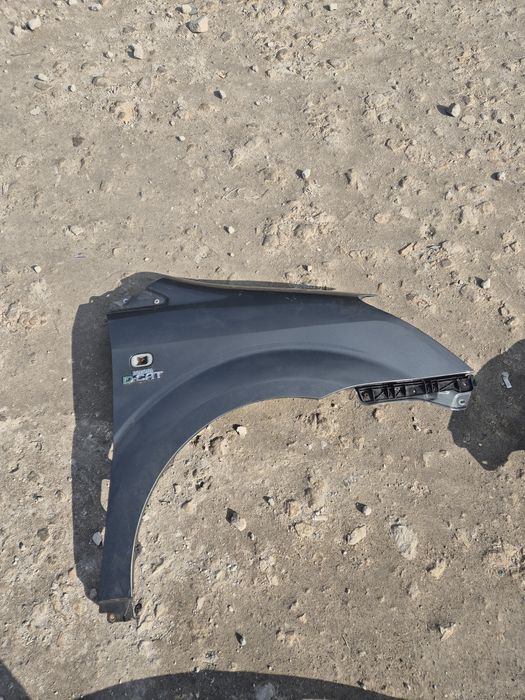 Оригинални Калници  за Тойота Корола Версо 2004- 2008г