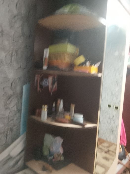 Отдам даром прихожую