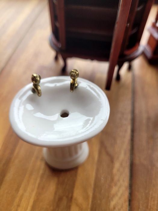 Mobila în miniatura