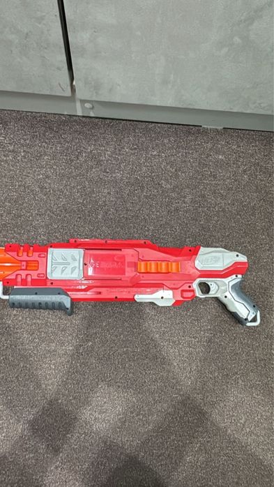 Продам бластеры NERF