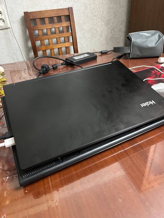 Ноутбук Haier Б/У