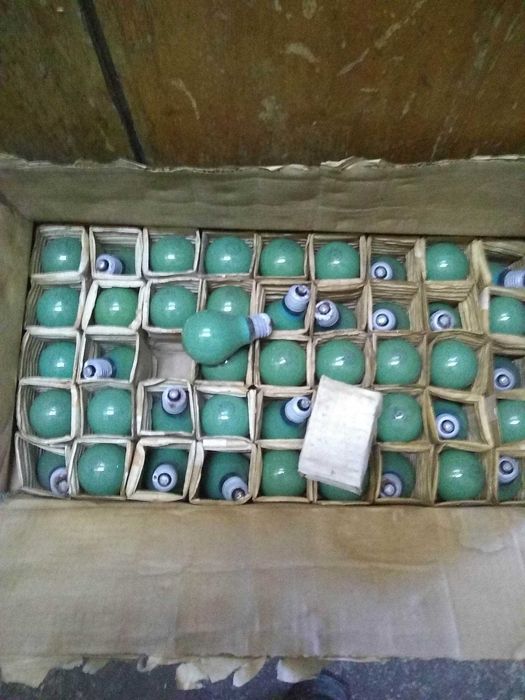 Цветни крушки 25W 220V зелени и червени