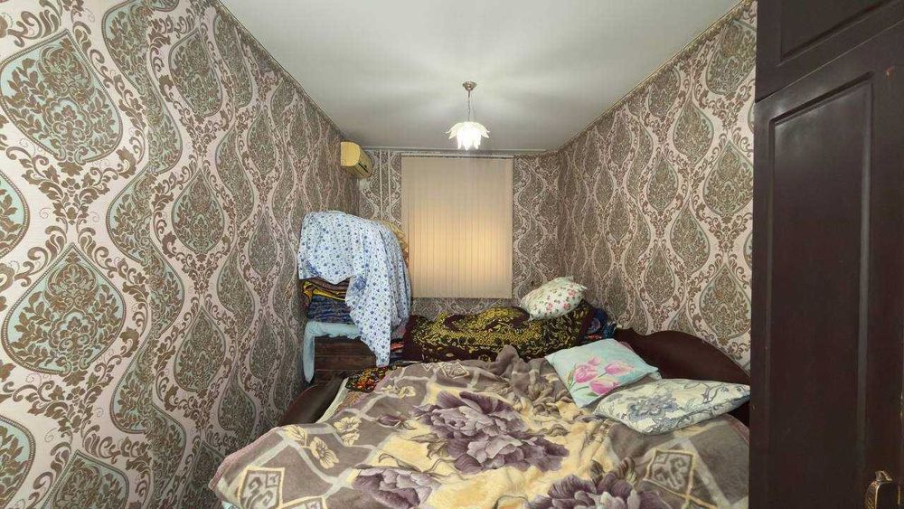 Заканал МИТТИВОЙ магазини 3 қаватда 2 хонали квартира сотилади.ID:1811