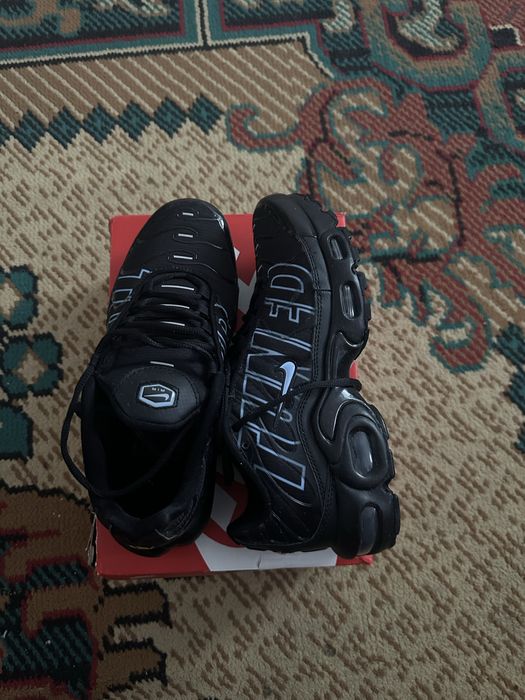 Vand adidasi nike tn