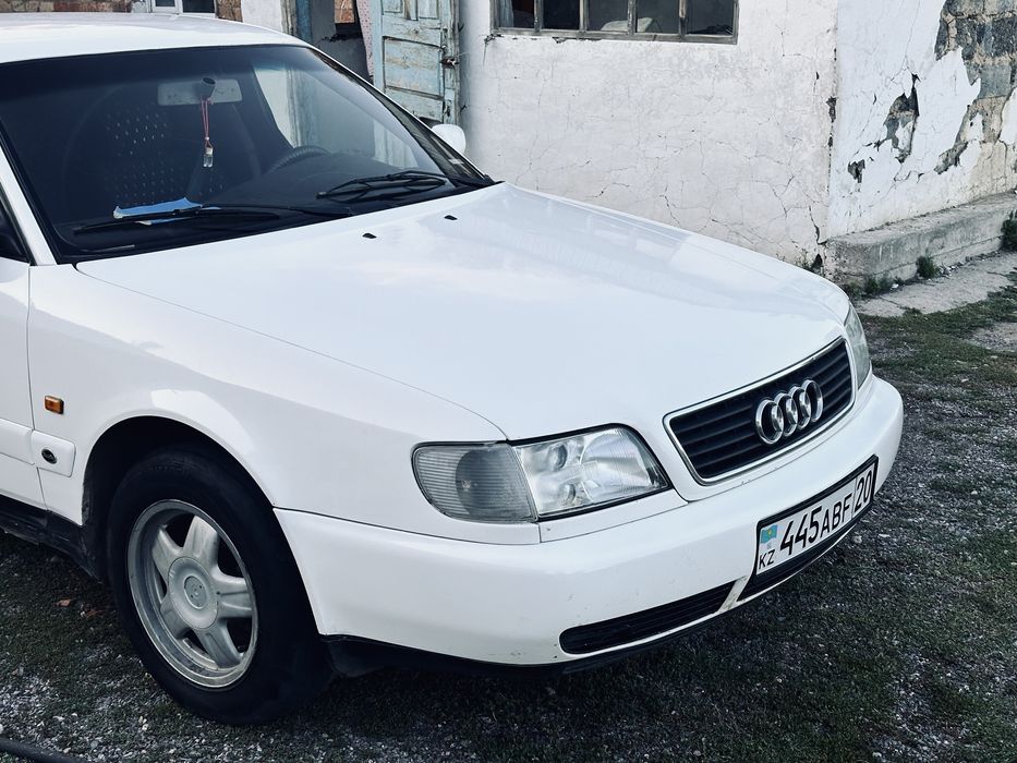 Ауди а6 с4 белый 1996