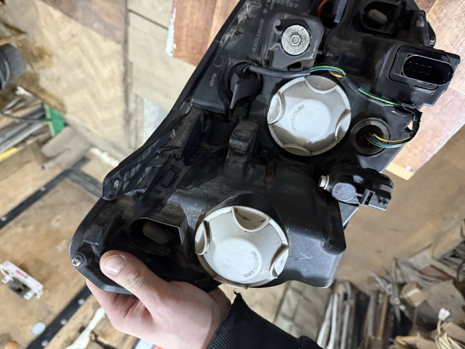 Фара веста левая оригинал киржач