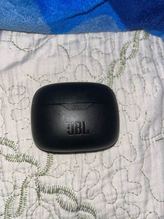 Casti JBL TUNE 245NC tws