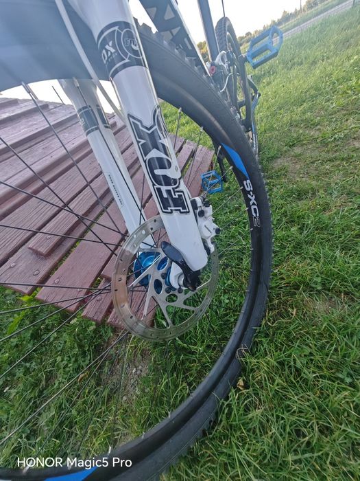 Vând bicicleta Giant Trance
