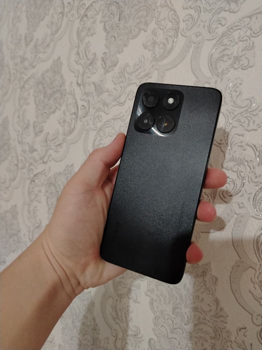 Honor X6a продам телефон
